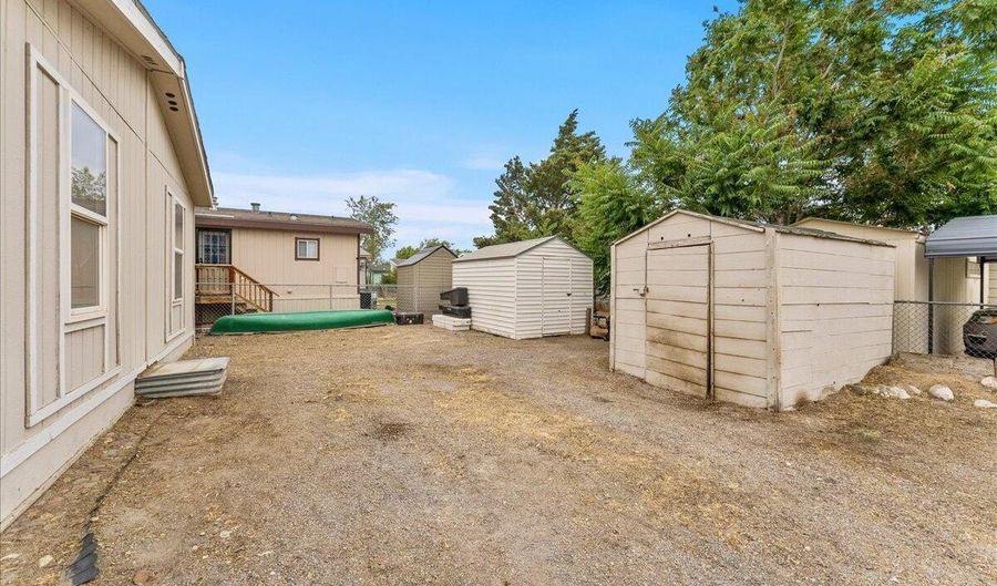 980 Villa Way, Fernley, NV 89408 - 3 Beds, 2 Bath