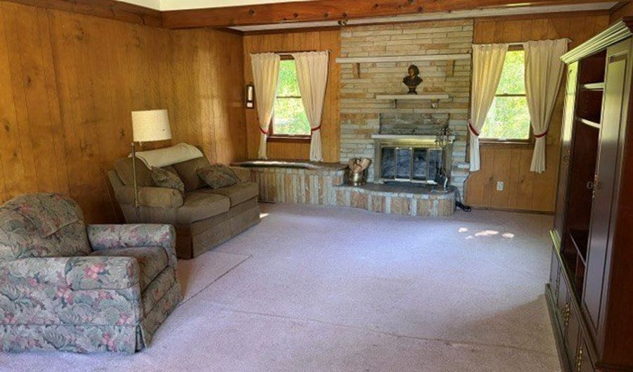 206 S MAIN St, Albion, PA 16401 - 4 Beds, 2 Bath
