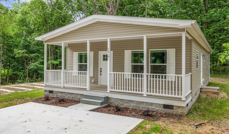 1619 Scenic Dr, Athens, TN 37303 - 3 Beds, 2 Bath