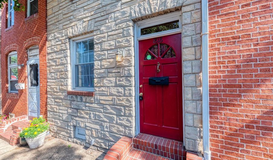 1818 BANK St, Baltimore, MD 21231 - 2 Beds, 3 Bath