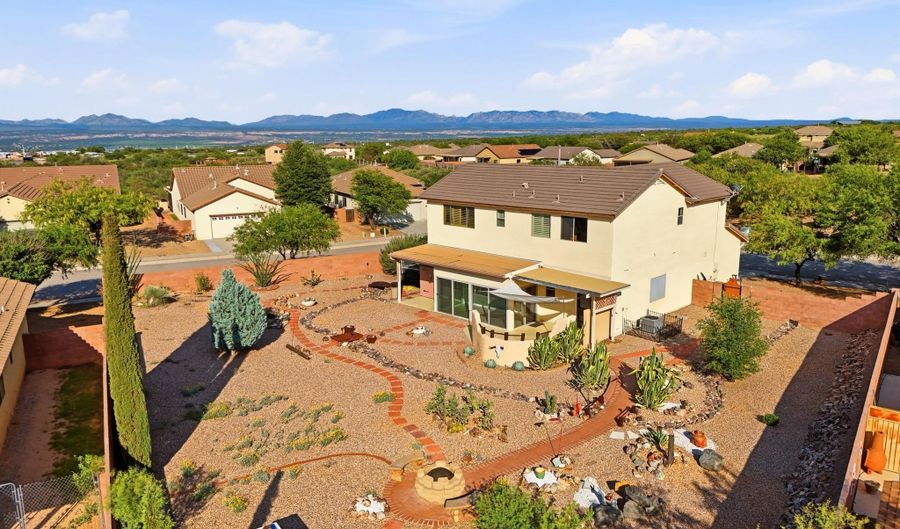 2086 W Cave Cotton Loop, Benson, AZ 85602 - 4 Beds, 3 Bath