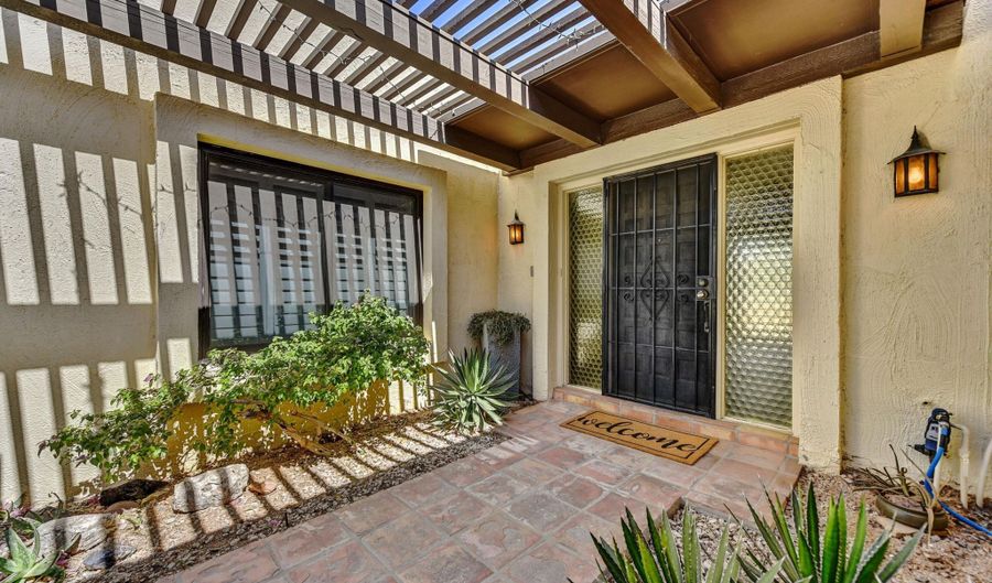 37801 N CAVE CREEK Rd 13, Cave Creek, AZ 85331 - 2 Beds, 2 Bath