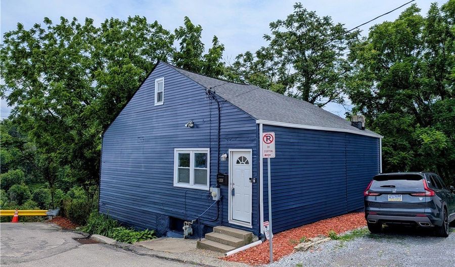 1938 Shamokin St, Airville, PA 15203 - 3 Beds, 2 Bath