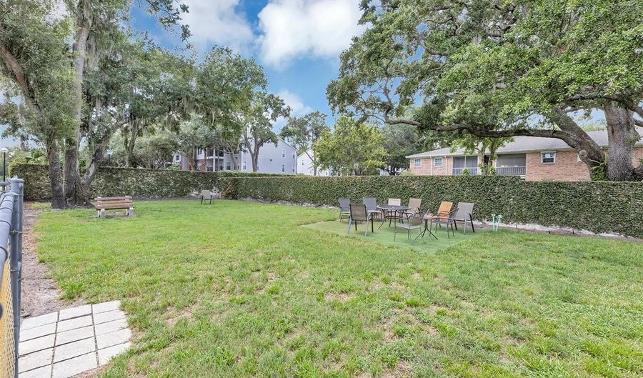 4268 LAKE UNDERHILL Rd C, Orlando, FL 32803 - 2 Beds, 2 Bath
