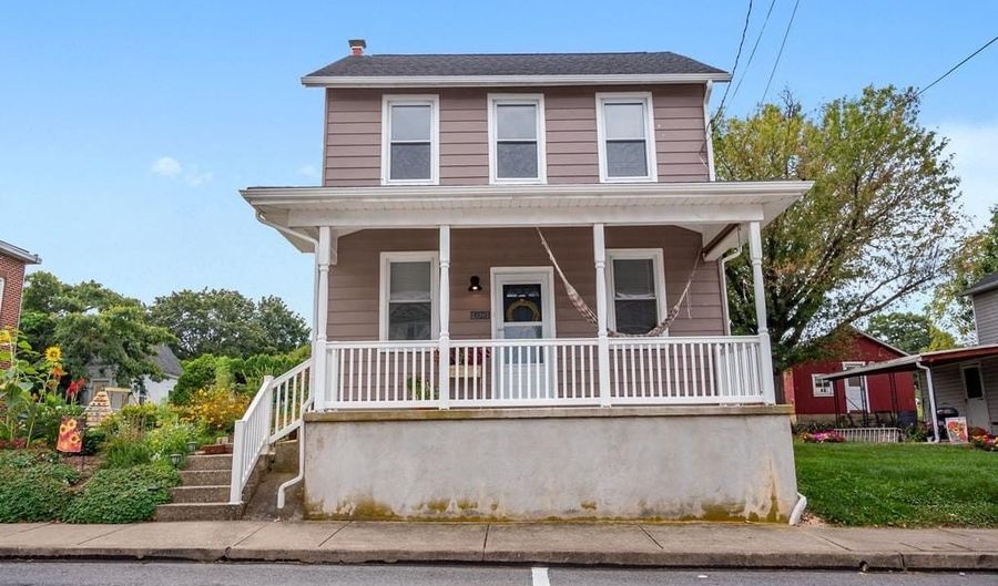 120 W 2ND St, Alburtis, PA 18011 - 1 Beds, 4 Bath