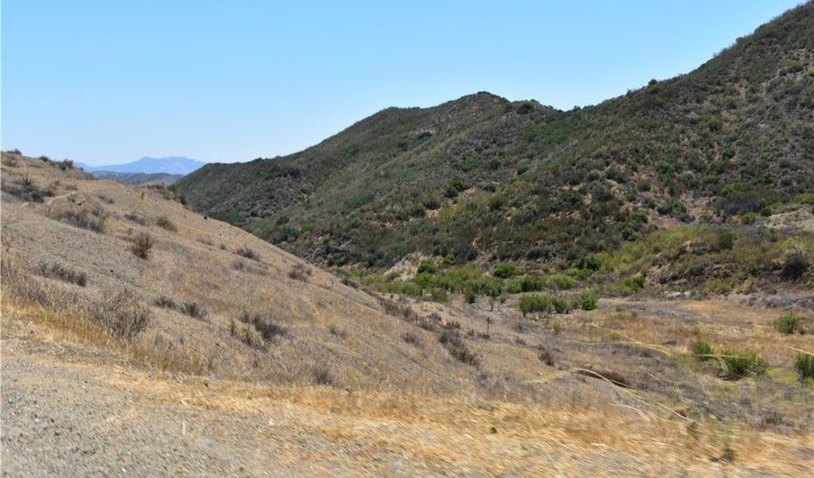 Kanan Rd, Agoura Hills, CA 91301 - 0 Beds, 0 Bath