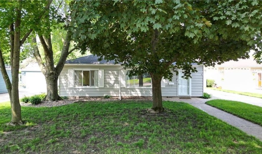 804 17th St SW, Austin, MN 55912 - 3 Beds, 1 Bath