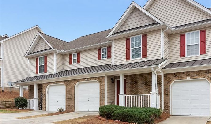 544 Fox Creek Xing, Woodstock, GA 30188 - 2 Beds, 2 Bath