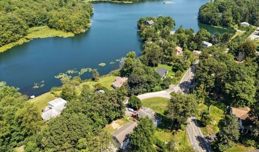 30 Lakeshore Dr, Alloway, NJ 07422 - 3 Beds, 2 Bath