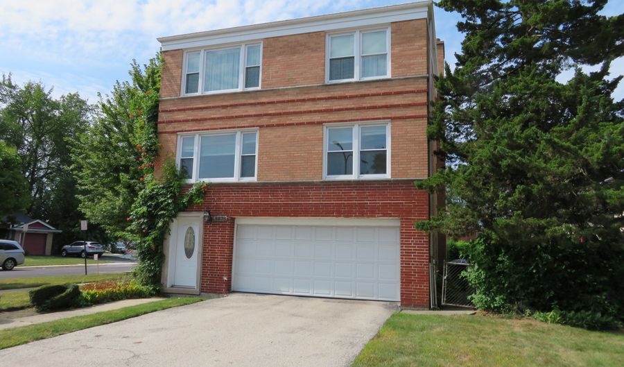 6876 N Lincoln Ave 1, Lincolnwood, IL 60712 - 3 Beds, 2 Bath