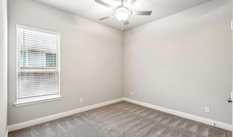 328 Rita Ridge Ct, Millsap, TX 76066 - 3 Beds, 2 Bath