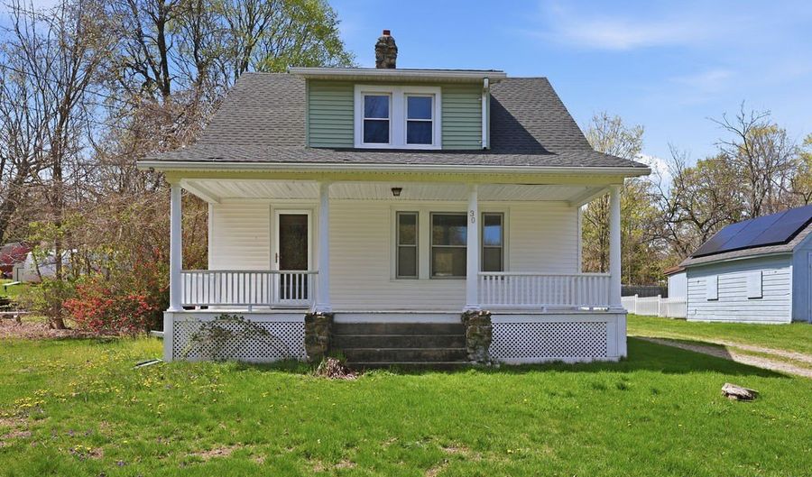 30 Old Wolcott Rd, Bristol, CT 06010 - 2 Beds, 1 Bath