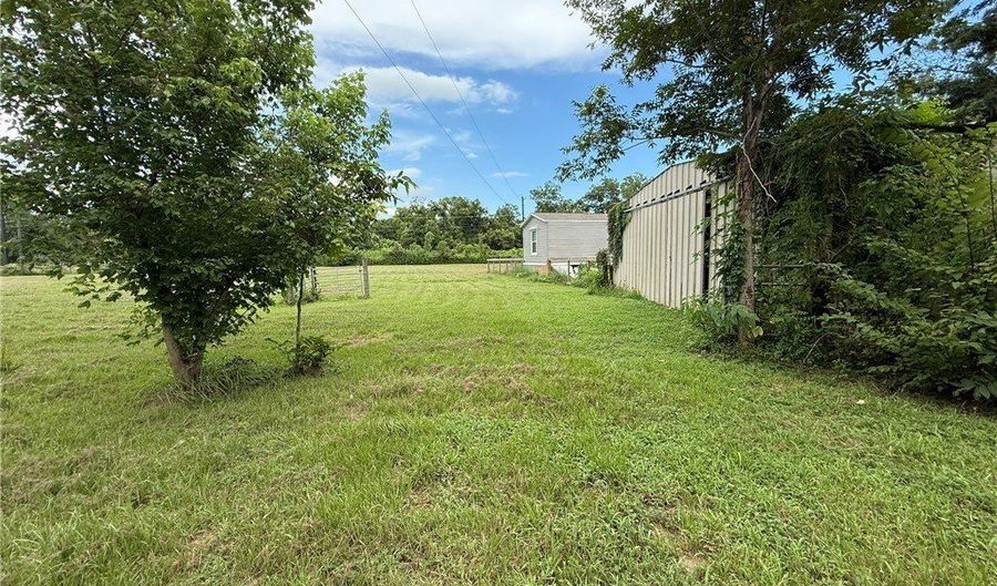 4508 COUNTY ROAD 31 Rd, Angleton, TX 77515 - 3 Beds, 2 Bath