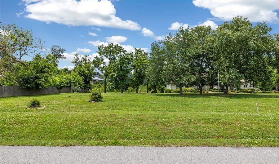 L7 Phillips Sub NW D Street lot 7, Bentonville, AR 72712 - 0 Beds, 0 Bath