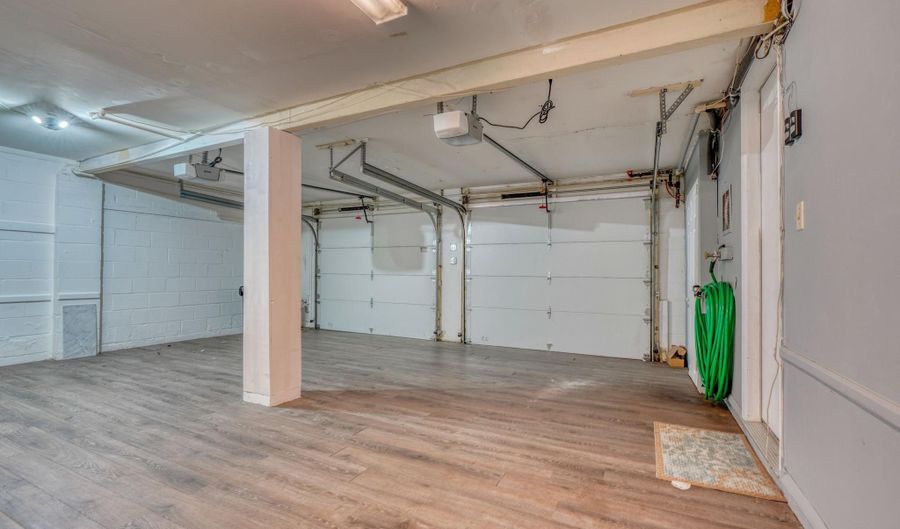 1400 MOUNT AIRY Rd, Baltimore, MD 21237 - 3 Beds, 2 Bath