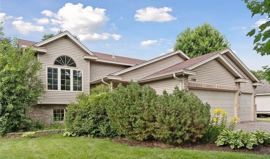 1769 155th Ave NW, Andover, MN 55304 - 4 Beds, 2 Bath