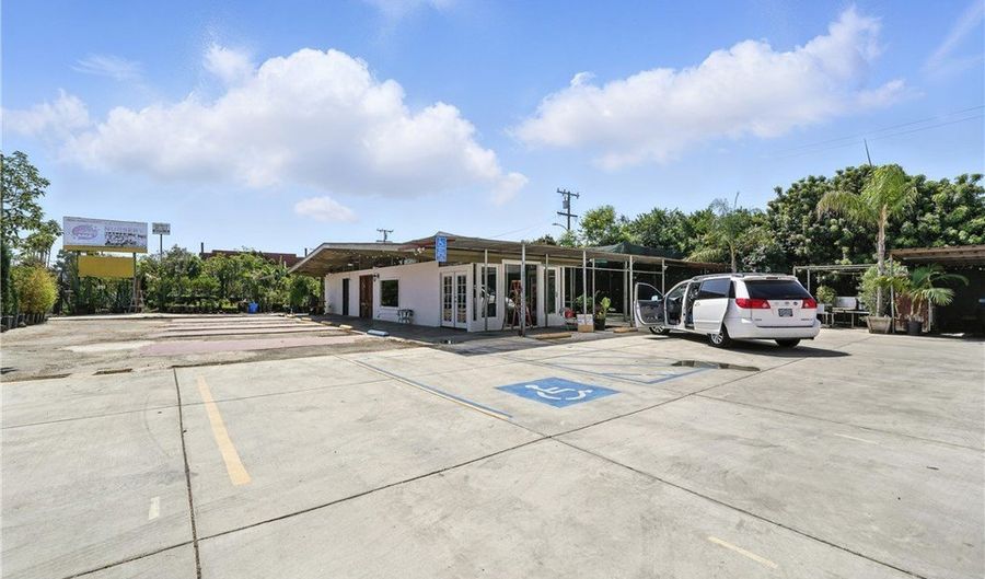 5236 Pomona Blvd, East Los Angeles, CA 90022 - 0 Beds, 0 Bath