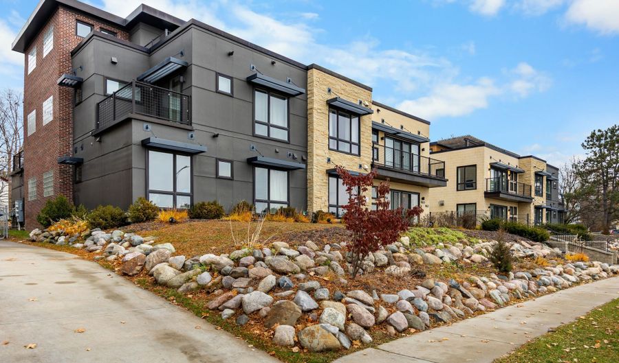 460 W Stadium Blvd, Ann Arbor, MI 48103 - 8 Beds, 0 Bath