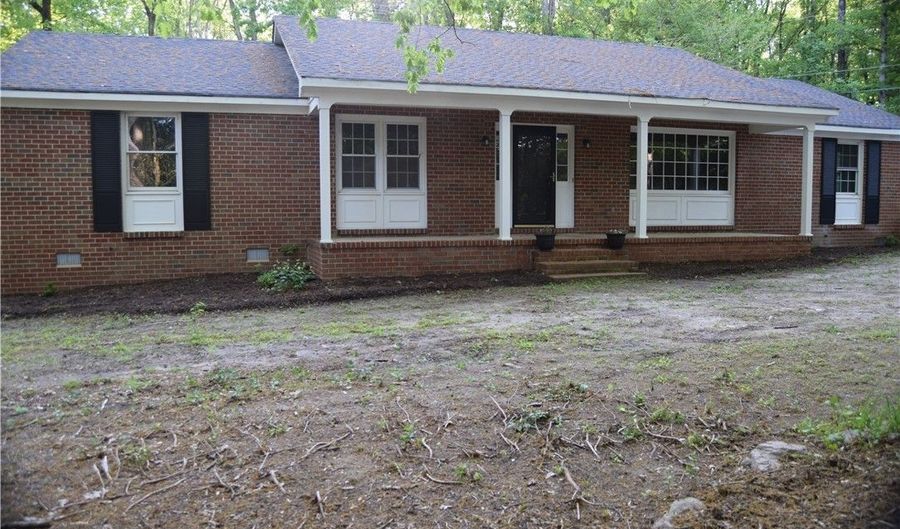 12800 S Chester Rd, Chester, VA 23831 - 3 Beds, 2 Bath