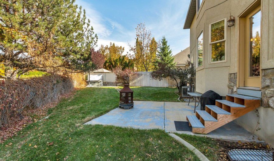 273 E PARK VIEW Cir, Bountiful, UT 84010 - 5 Beds, 4 Bath