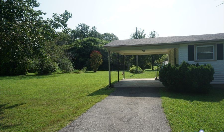 4126 Promise Land Rd, Appomattox, VA 24522 - 3 Beds, 1 Bath