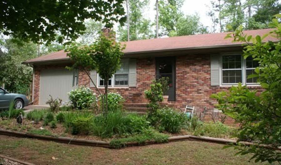 245 Rocky Dr, Athens, GA 30607 - 2 Beds, 2 Bath