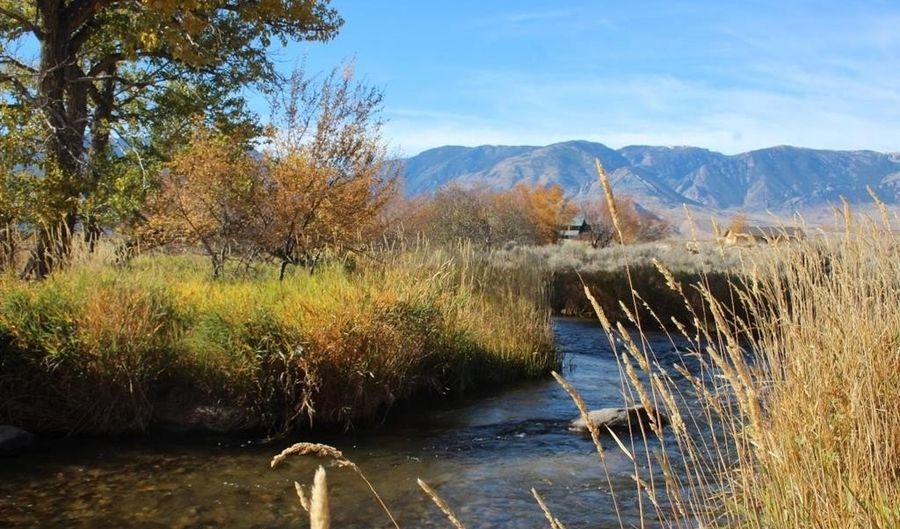 52 Road 8UC, Clark, WY 82435 - 6 Beds, 3 Bath