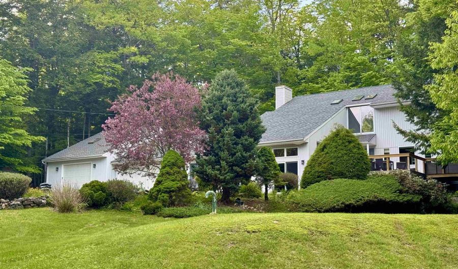 5 Wildwood Dr, Campton, NH 03223 - 5 Beds, 4 Bath