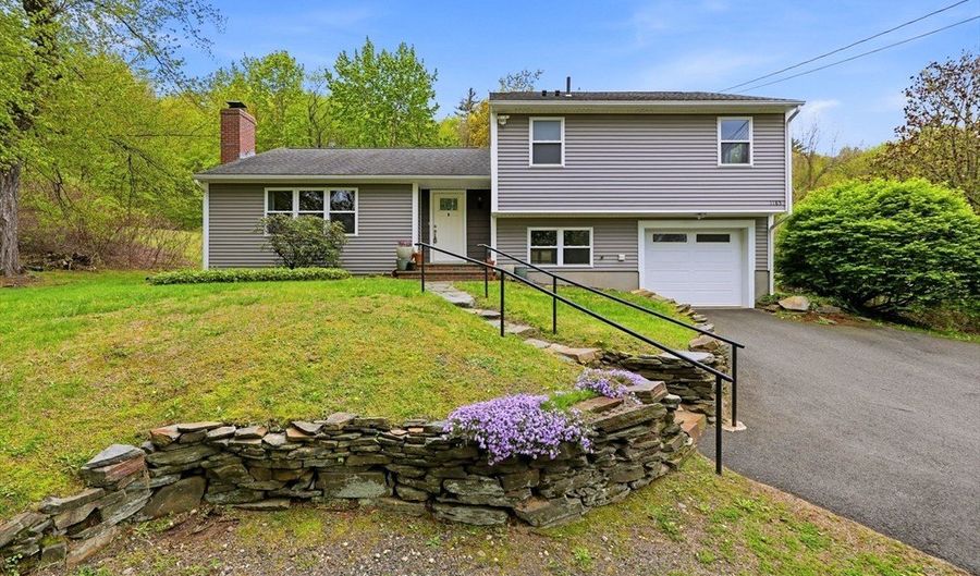 1185 Bay Rd, Amherst, MA 01002 - 3 Beds, 2 Bath