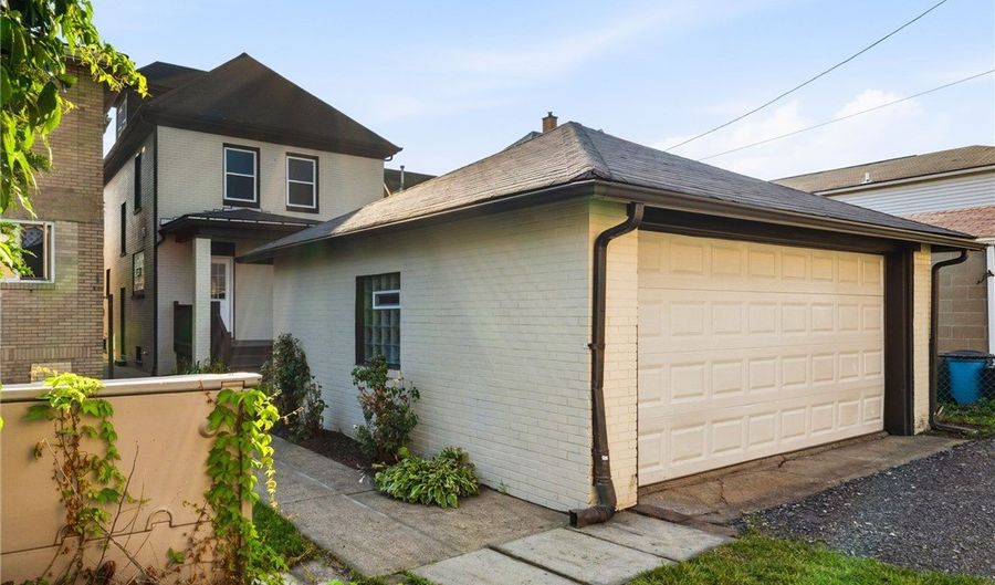 1014 Melrose Ave, Ambridge, PA 15003 - 4 Beds, 0 Bath