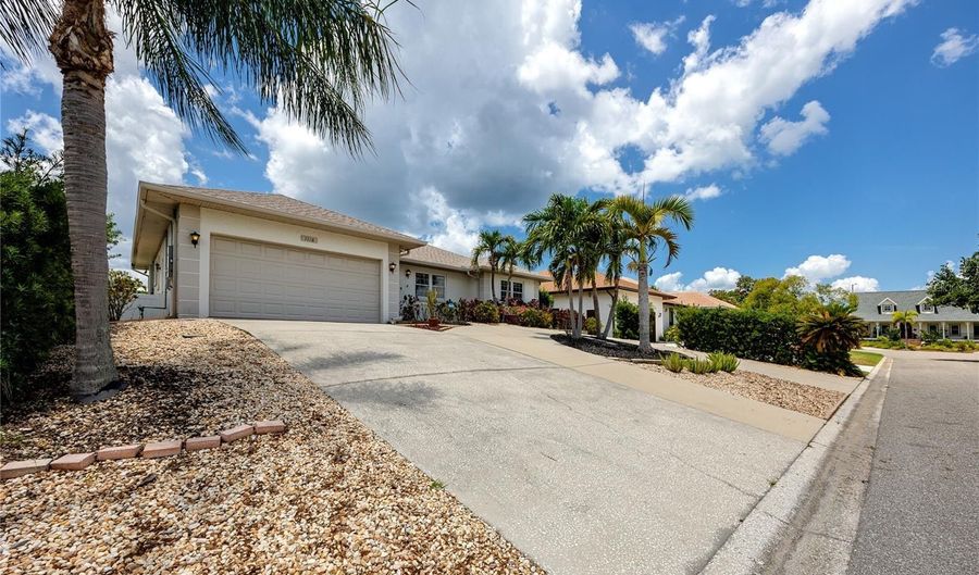 1116 KINGFISH Pl, Apollo Beach, FL 33572 - 3 Beds, 2 Bath