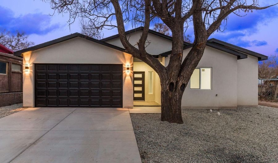 380 Deluvina Pl SW, Albuquerque, NM 87105 - 3 Beds, 2 Bath