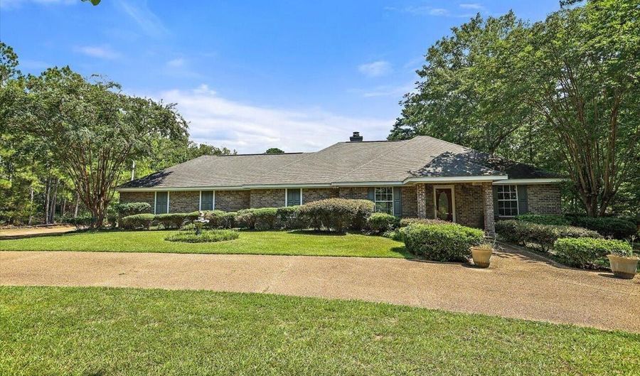 354 Lakeway Dr, Brandon, MS 39047 - 3 Beds, 2 Bath