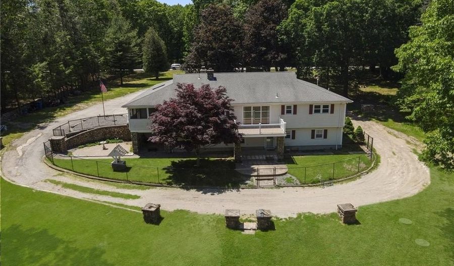 350 Shippee Rd, East Greenwich, RI 02818 - 4 Beds, 3 Bath