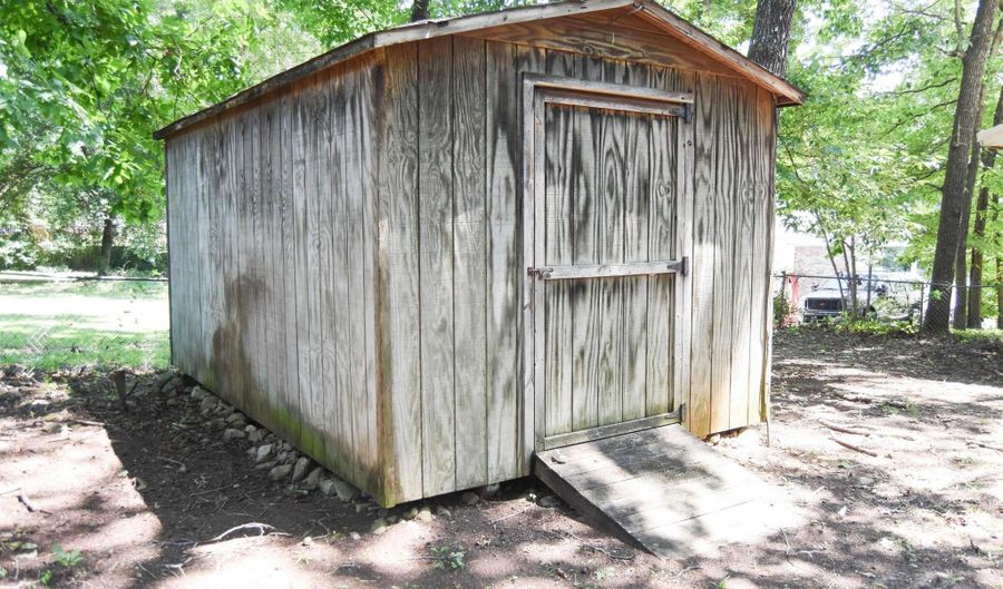 3901 LEE Dr, Anniston, AL 36207 - 3 Beds, 2 Bath