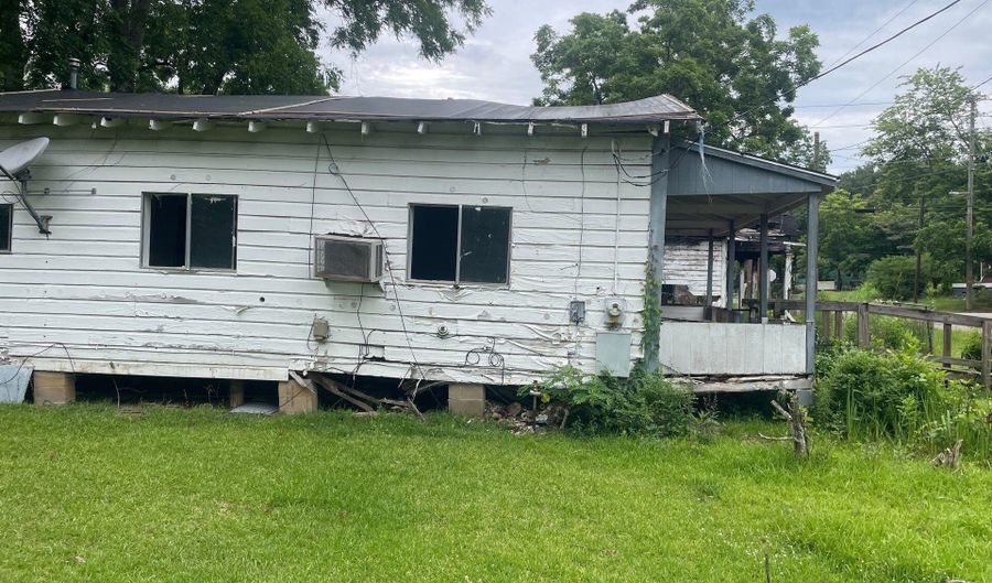 1717 9th Ave, Meridian, MS 39301 - 3 Beds, 1 Bath