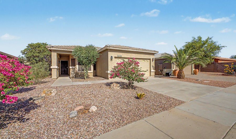 1216 N LANTANA Pl, Casa Grande, AZ 85122 - 2 Beds, 2 Bath