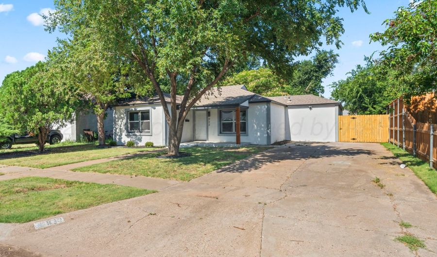 922 S MILAM St, Amarillo, TX 79102 - 4 Beds, 2 Bath