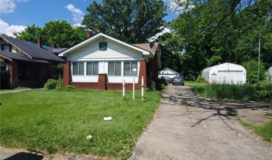 3114 Hillman, Youngstown, OH 44507 - 4 Beds, 2 Bath