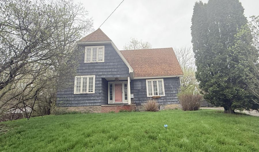375 W Main St, Amsterdam, NY 12010 - 3 Beds, 2 Bath
