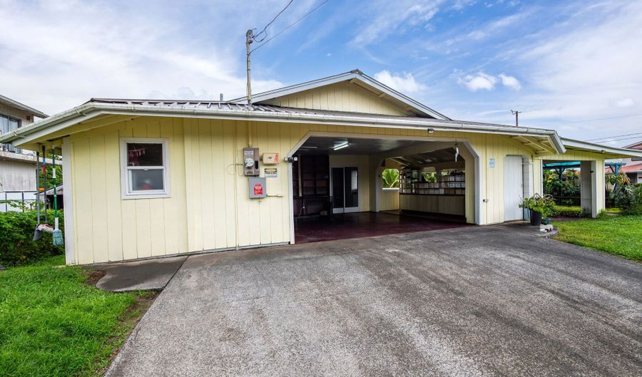 2692 WAIANUHEA Way, Hilo, HI 96720 - 2 Beds, 3 Bath
