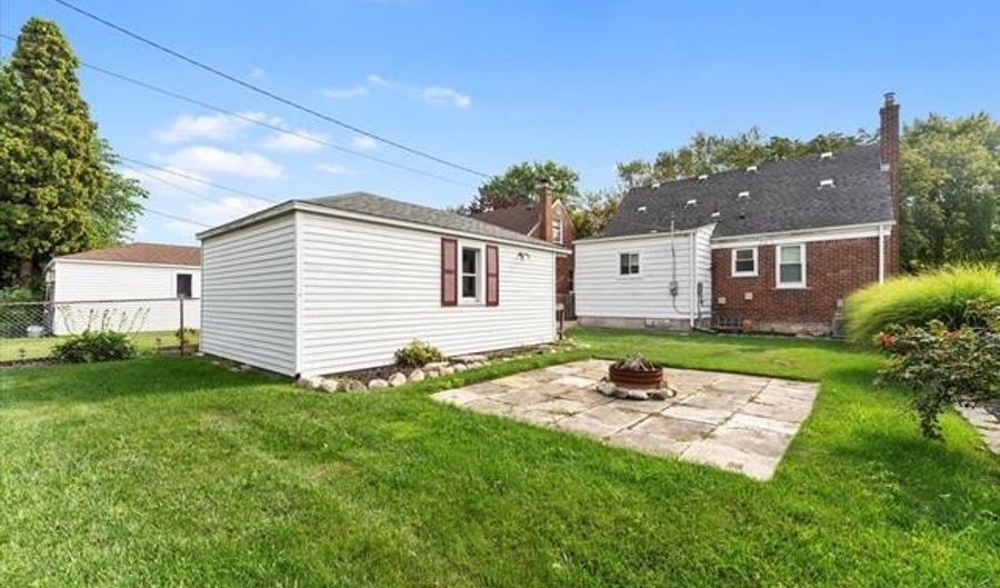 9684 Fox Ave, Allen Park, MI 48101 - 3 Beds, 1 Bath