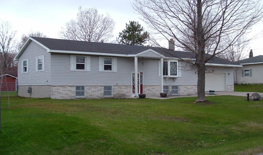 2347 Woodcrest Dr, Alpena, MI 49707 - 3 Beds, 2 Bath