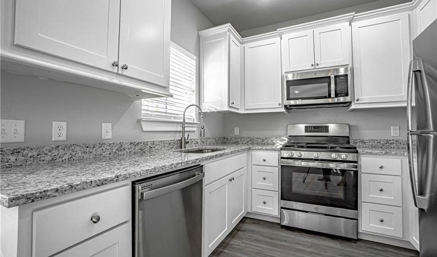 3101 SW Garrison Ln B, Bentonville, AR 72712 - 3 Beds, 2 Bath