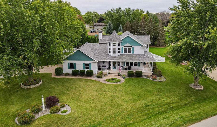 N341 TAMARACK Circle, Appleton, WI 54915 - 3 Beds, 4 Bath