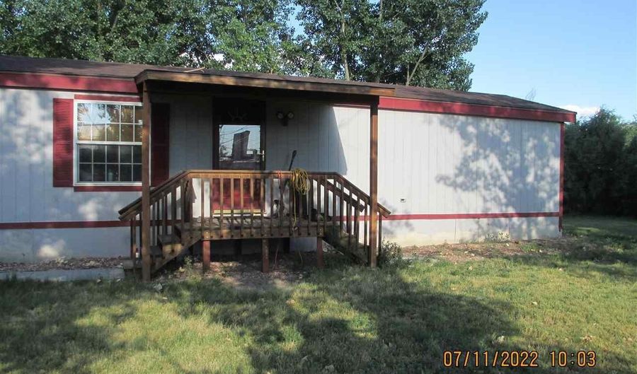 139 1ST Ave, Bayard, NE 69334 - 3 Beds, 2 Bath