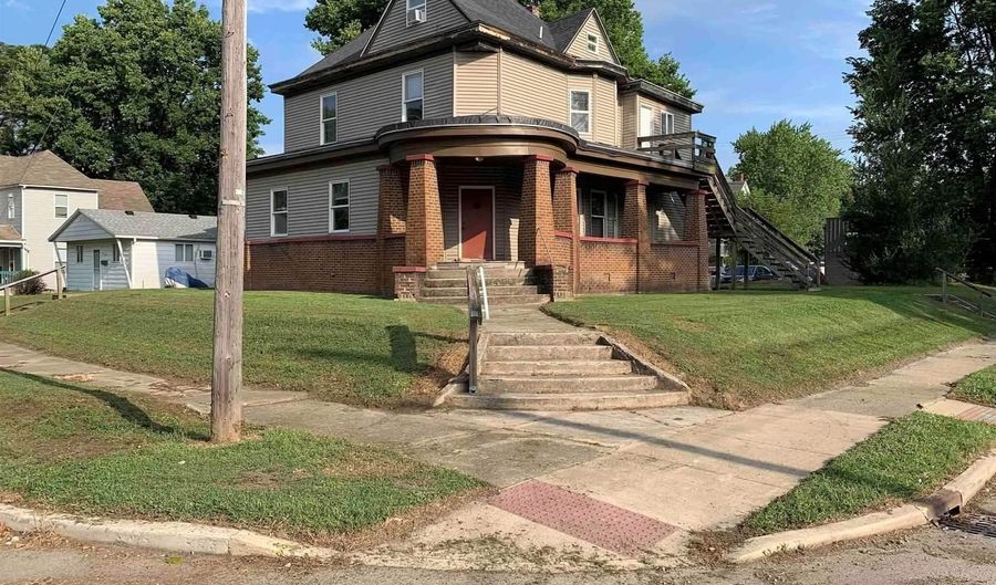 800-802 W North St, Muncie, IN 47305 - 6 Beds, 4 Bath