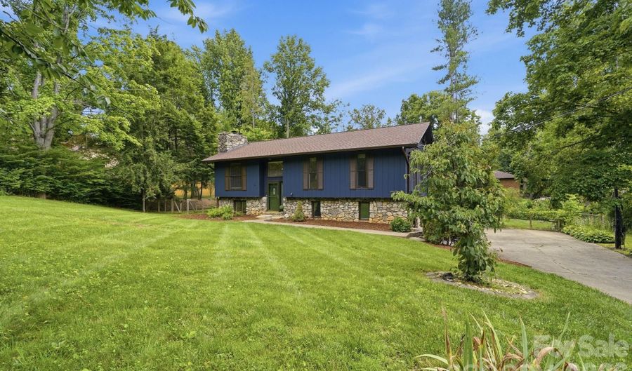 337 Woody Ln, Asheville, NC 28804 - 3 Beds, 2 Bath