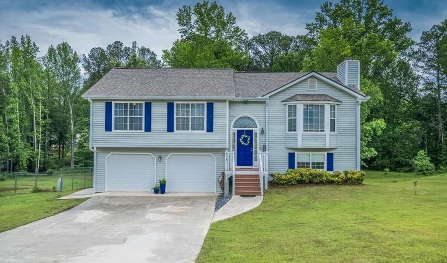 1565 Wynfield Dr, Auburn, GA 30011 - 3 Beds, 3 Bath
