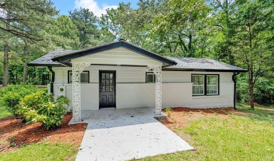 703 MIMOSA Dr, Adamsville, AL 35005 - 3 Beds, 2 Bath